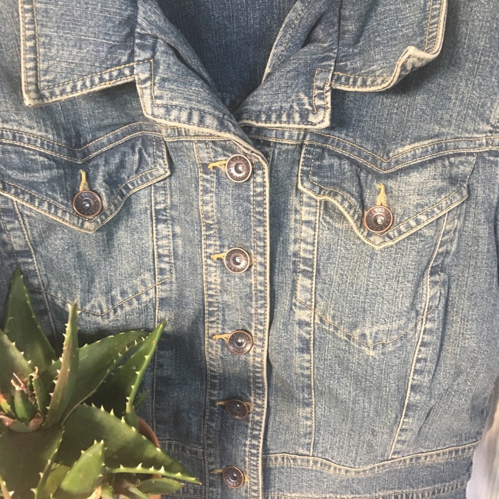 Jeans jacket - Picture 2 of 3
